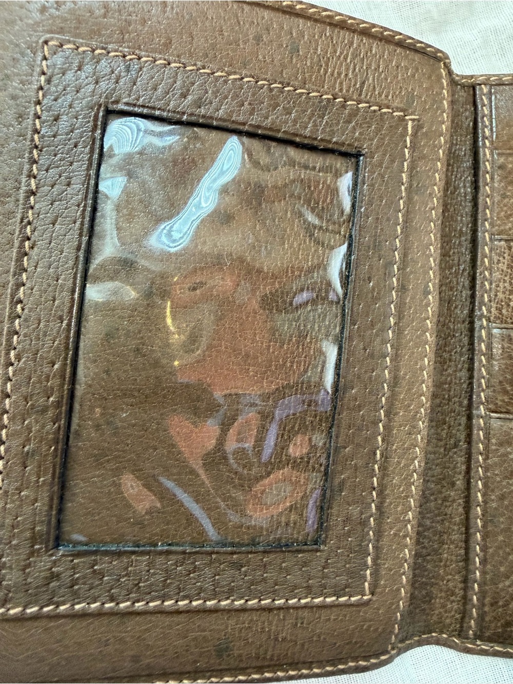 Authentic Gucci Brown & Beige GG Monogram Snap Wallet. Authentic Cert. included. - Picture 4 of 8